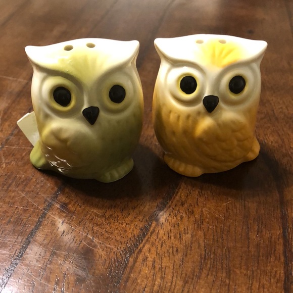 Owls Mini Salt & Pepper Shakers - Picture 4 of 10